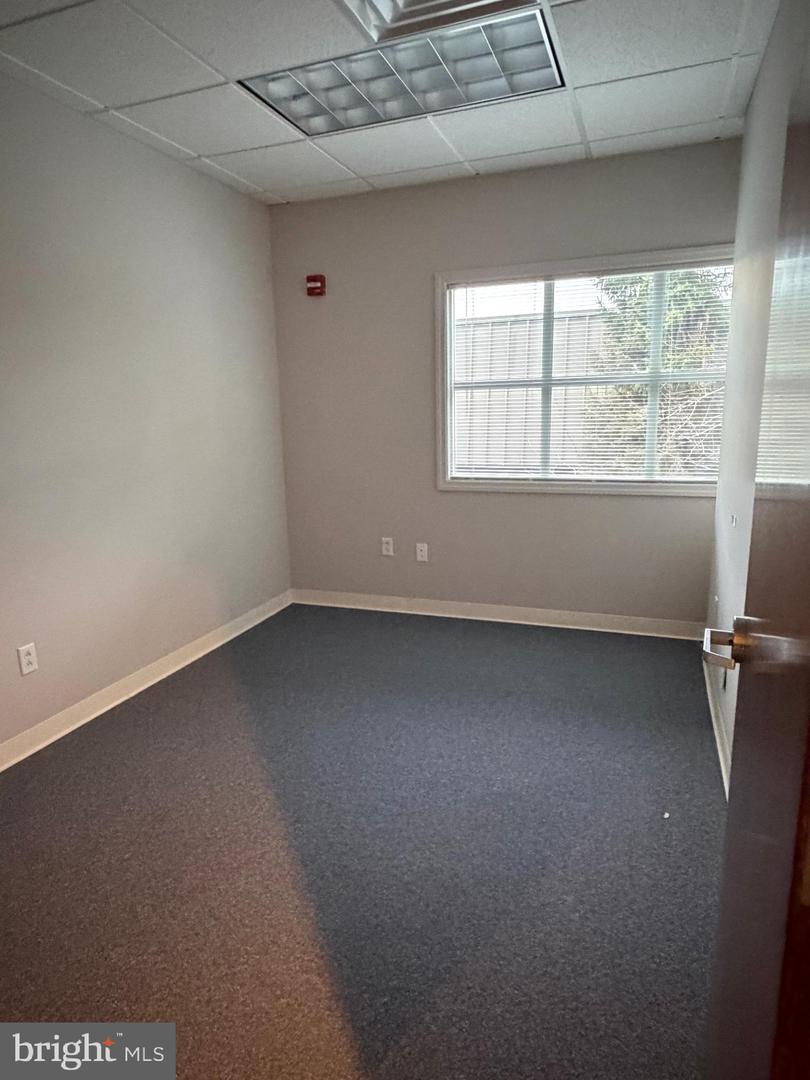 97 Cedar Ln #2nd Floor Property Photo 16