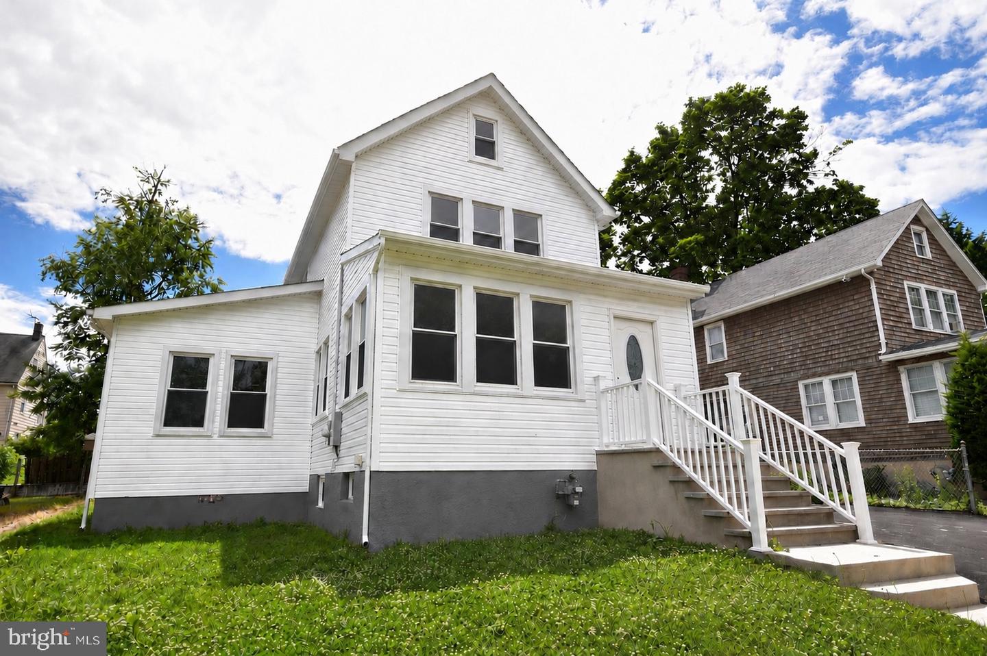 12 FORD AVE