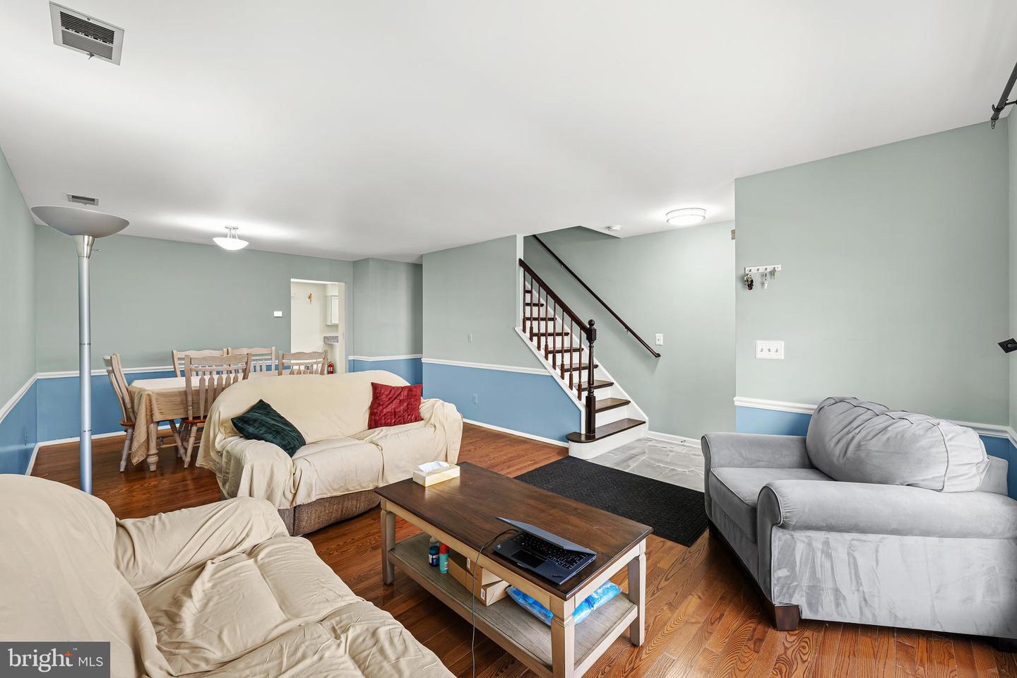 150 Nantwich Ct Property Photo 4