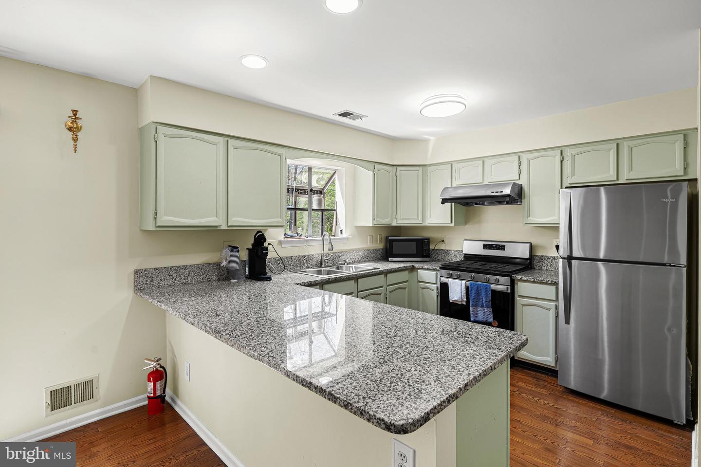 150 Nantwich Ct Property Photo 13