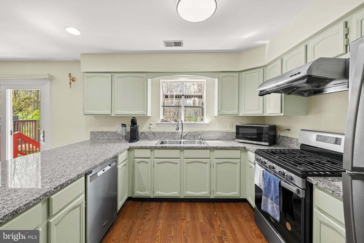 150 Nantwich Ct Property Photo 14