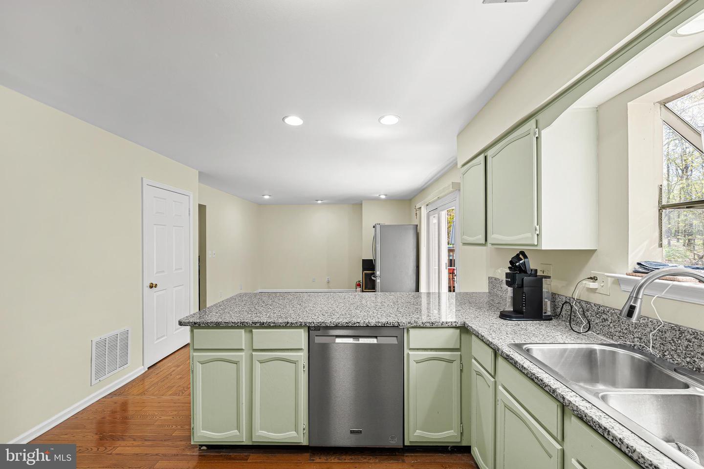150 Nantwich Ct Property Photo 15
