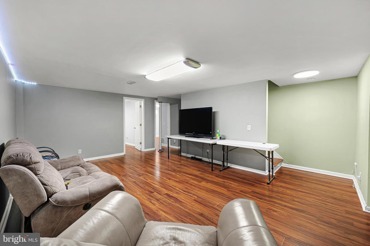150 Nantwich Ct Property Photo 37