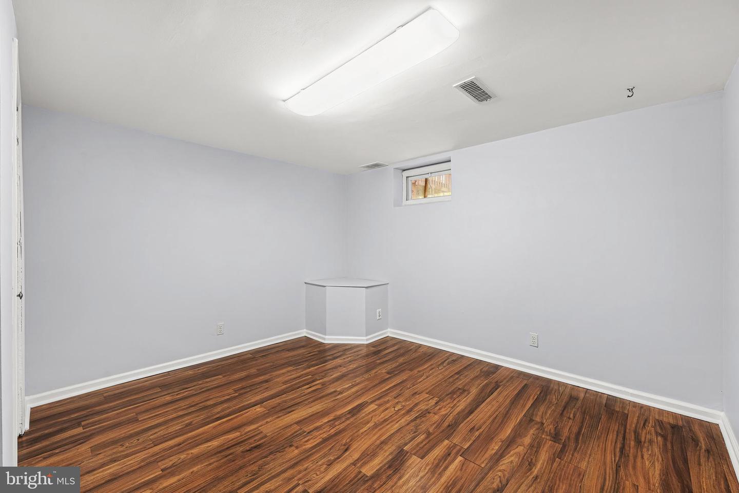 150 Nantwich Ct Property Photo 42