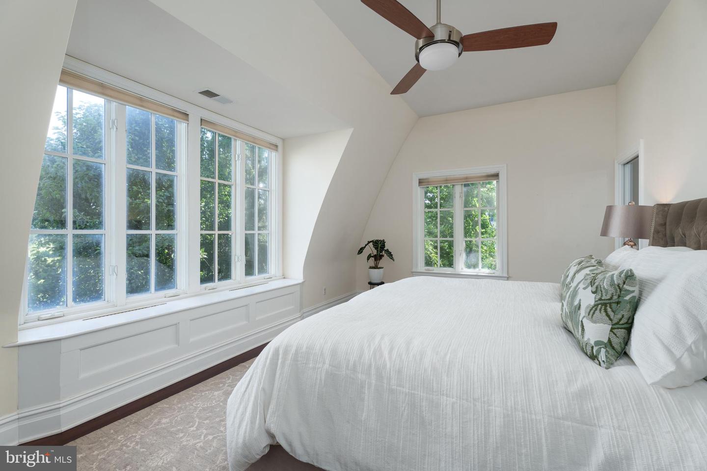 8 Flanders Valley Ct Property Photo 24