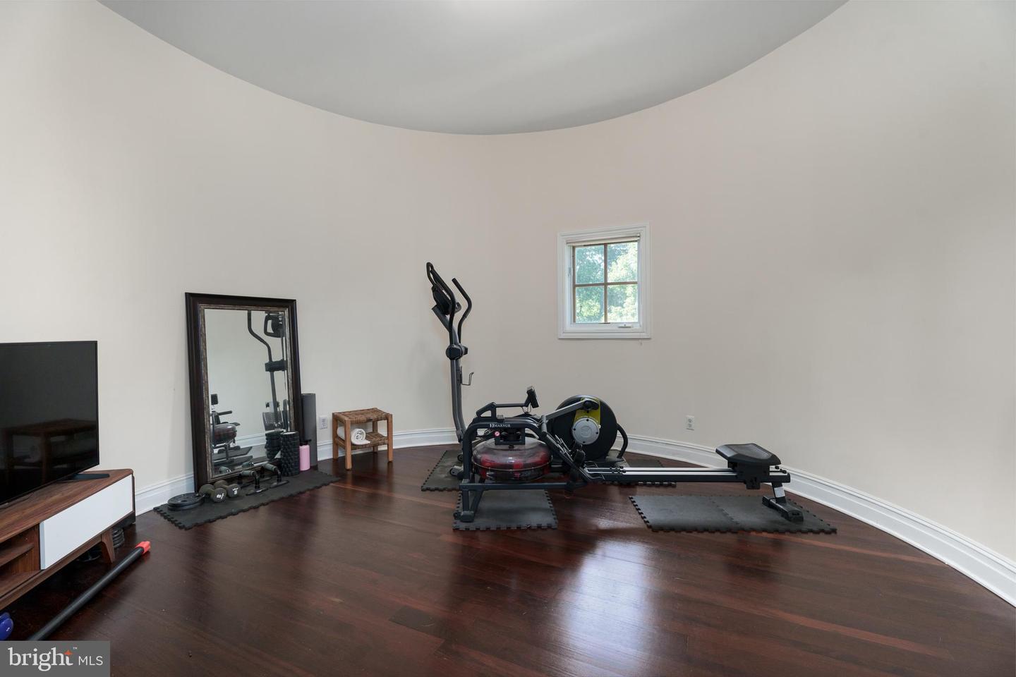 8 Flanders Valley Ct Property Photo 30