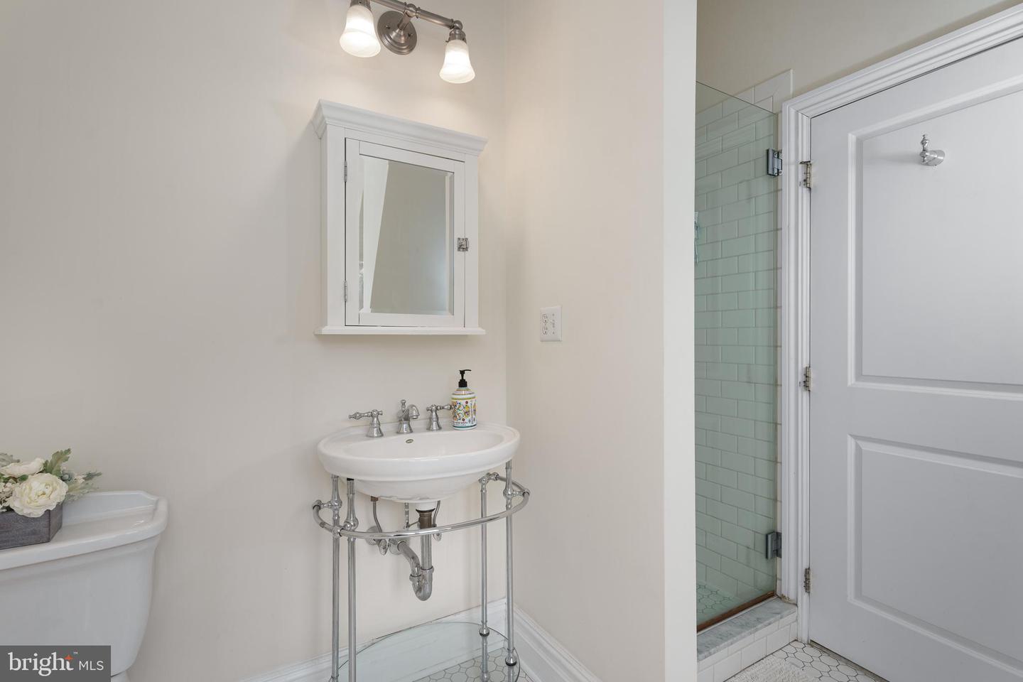 8 Flanders Valley Ct Property Photo 33
