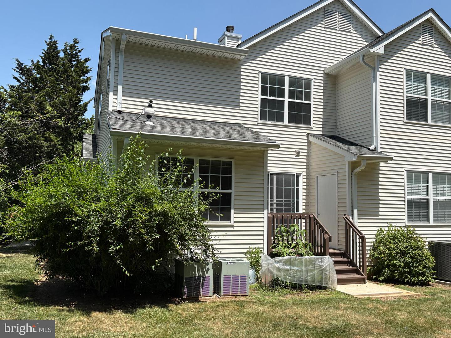 17 Taft Ct Property Photo 5