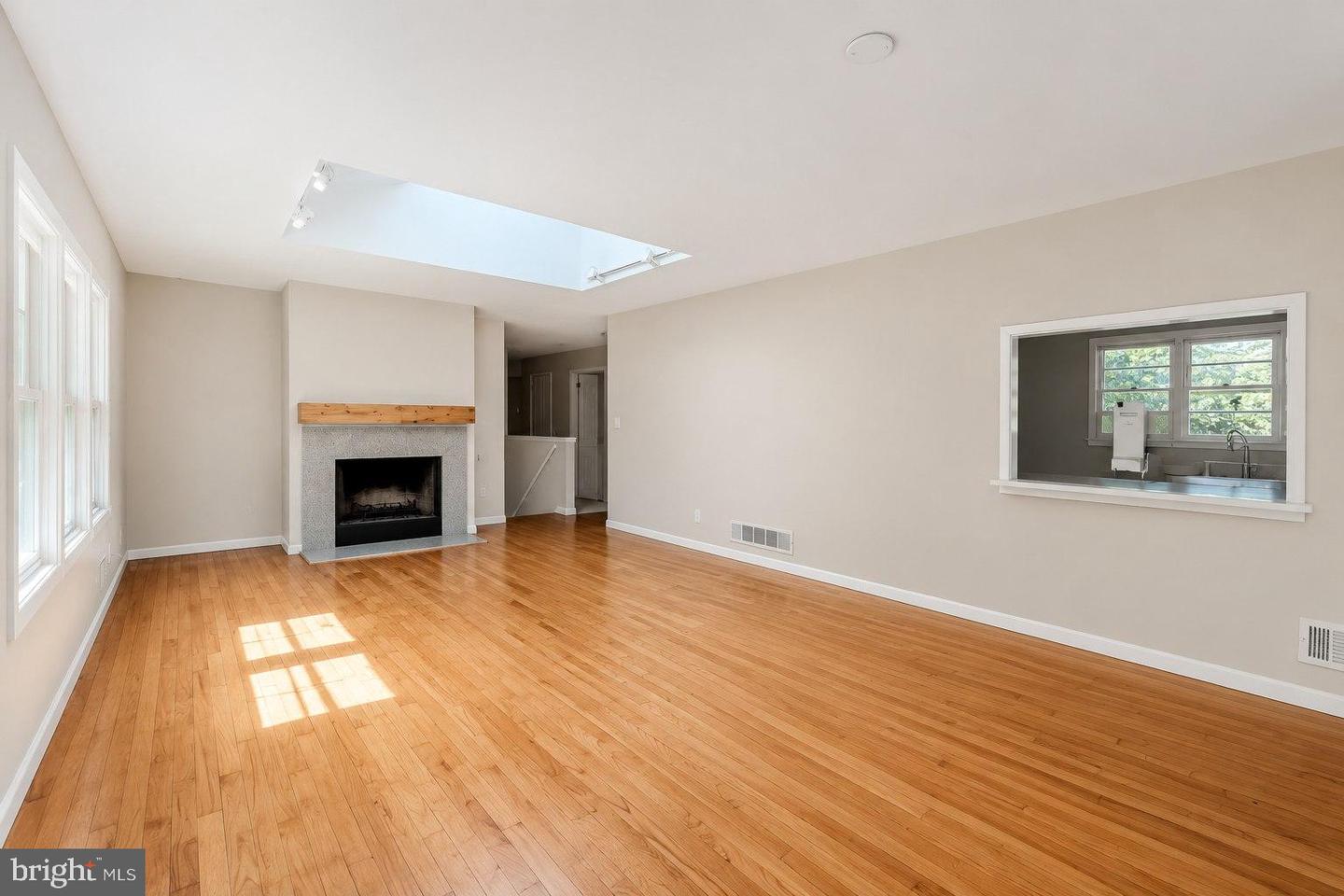 303 Cherry Valley Rd Property Photo 16