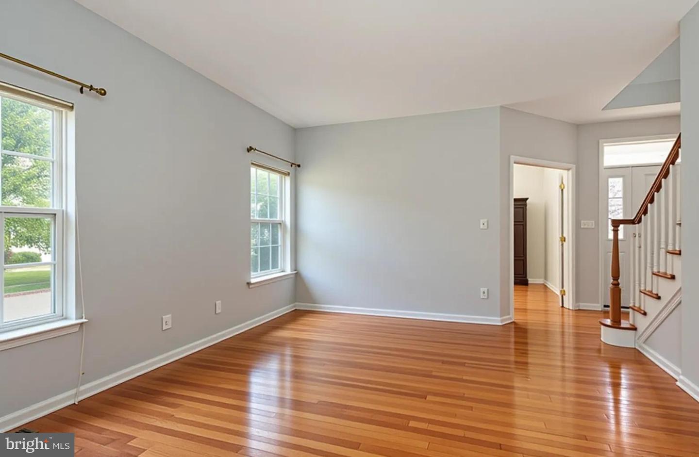 2 Pickering Cir Property Photo 8