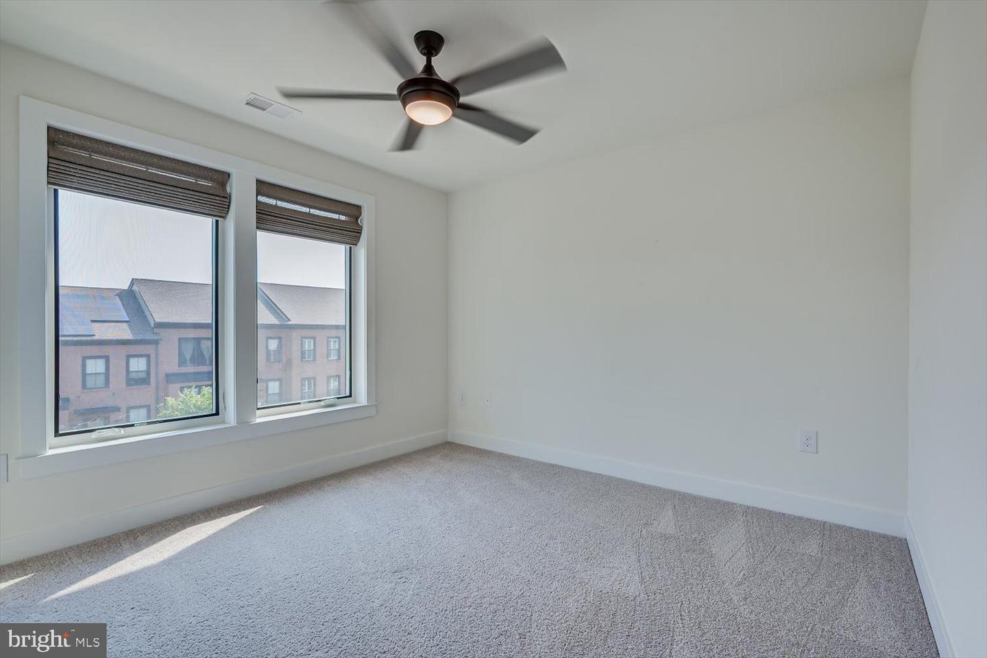 5 E Hartwick Dr Property Photo 23