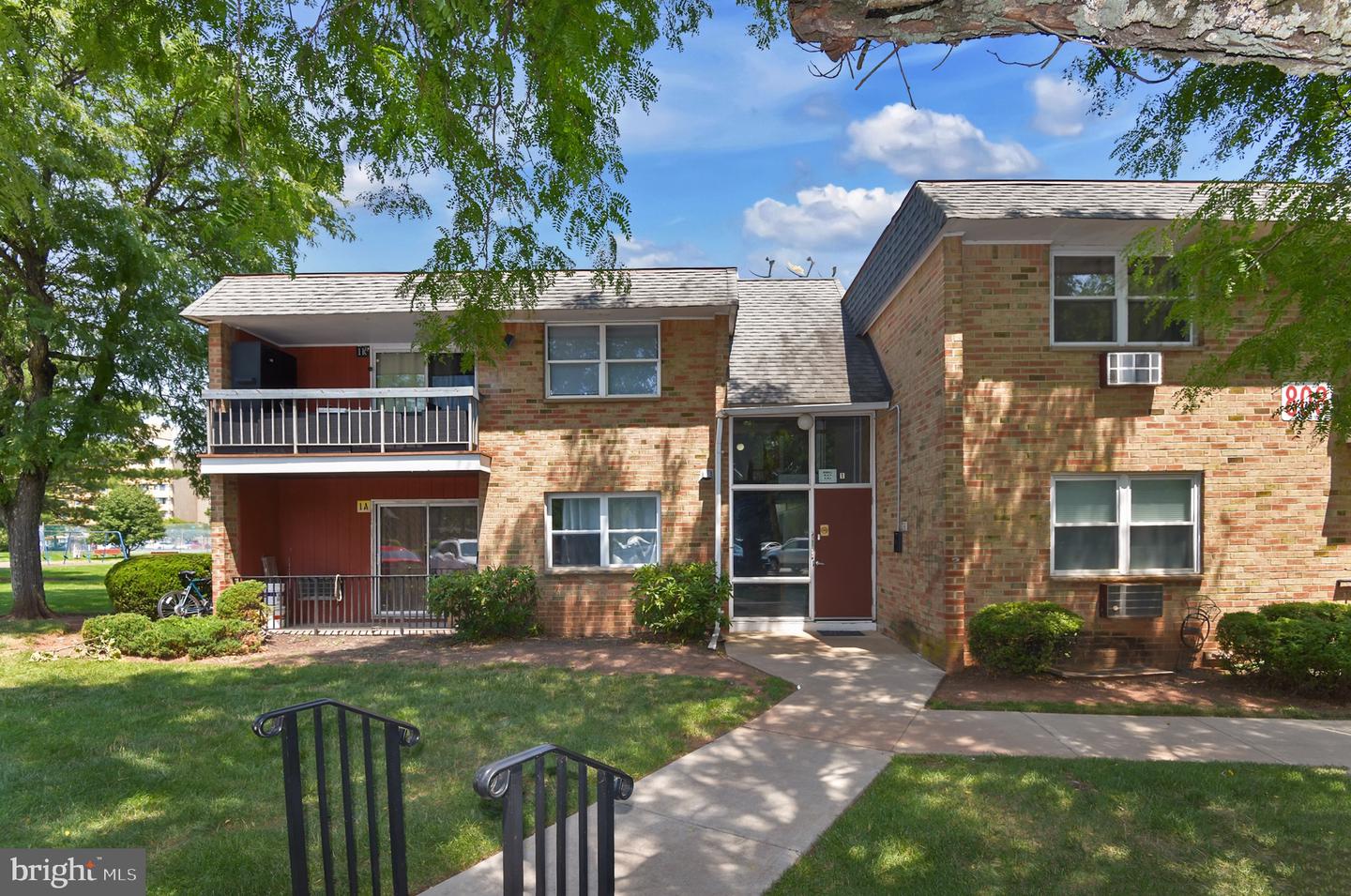 808 Eves Dr #1a Property Photo 1