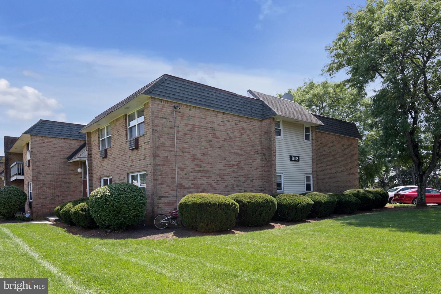 808 Eves Dr #1a Property Photo 4