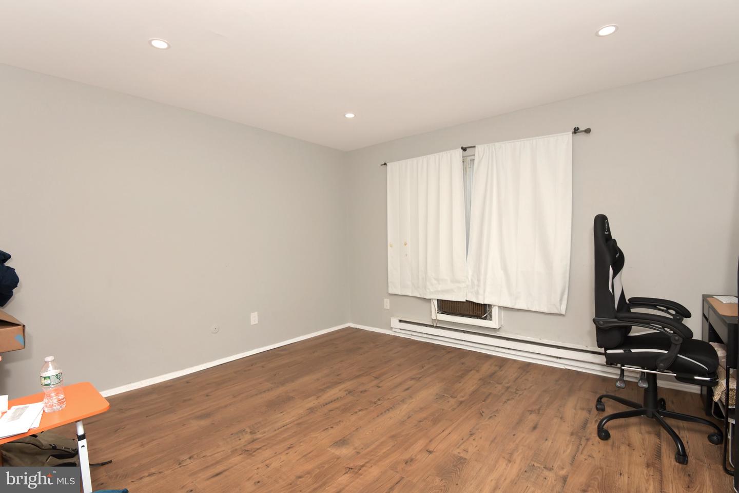 808 Eves Dr #1a Property Photo 5