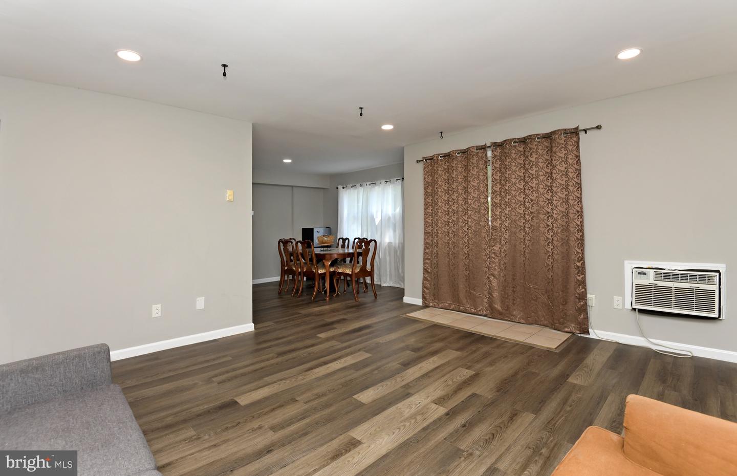 808 Eves Dr #1a Property Photo 11