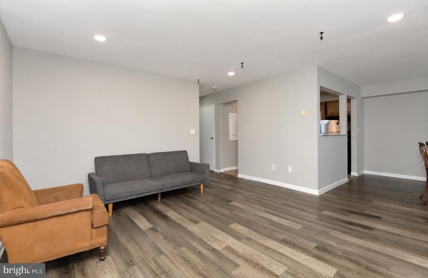 808 Eves Dr #1a Property Photo 15