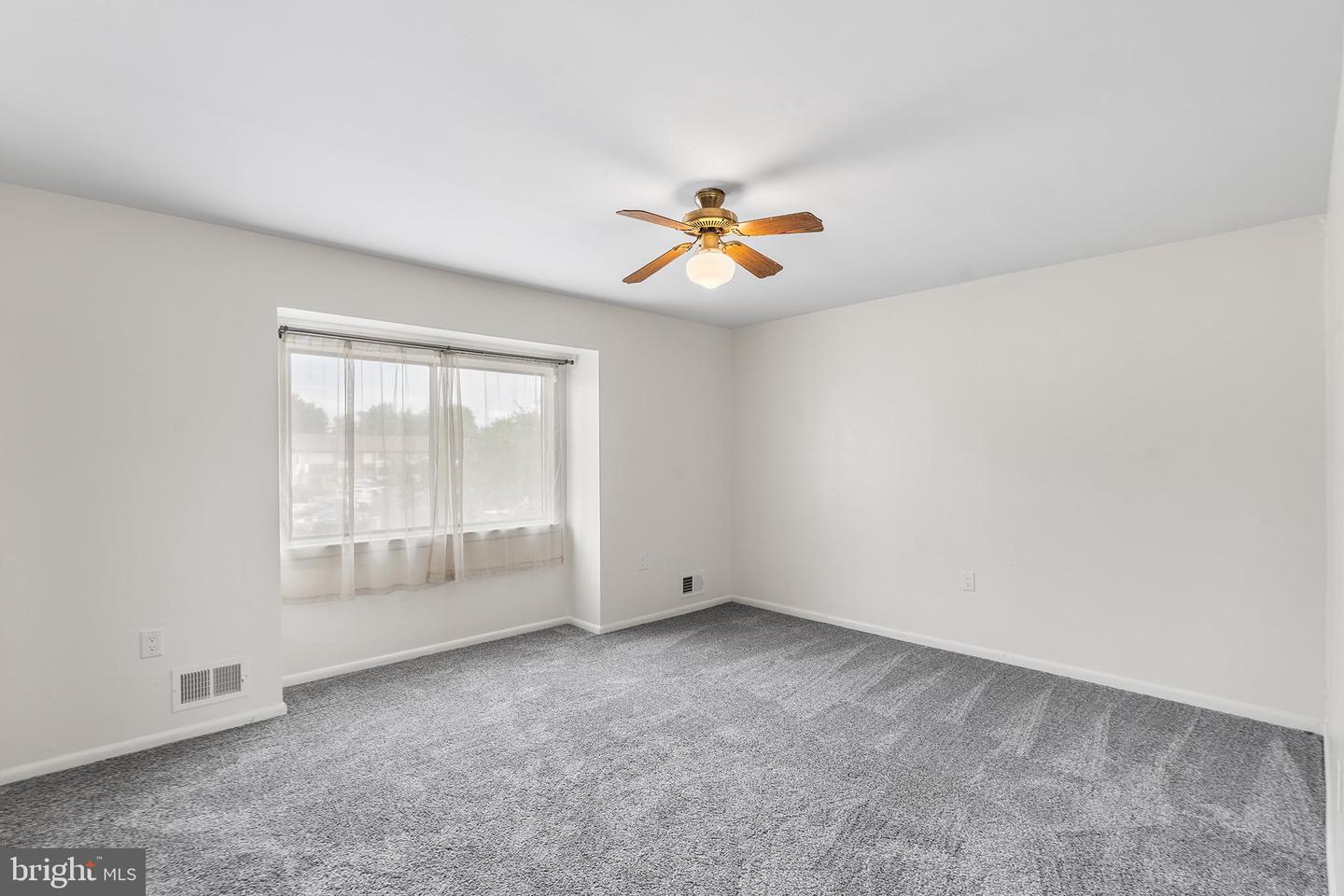 624 Robin Rd Property Photo 14