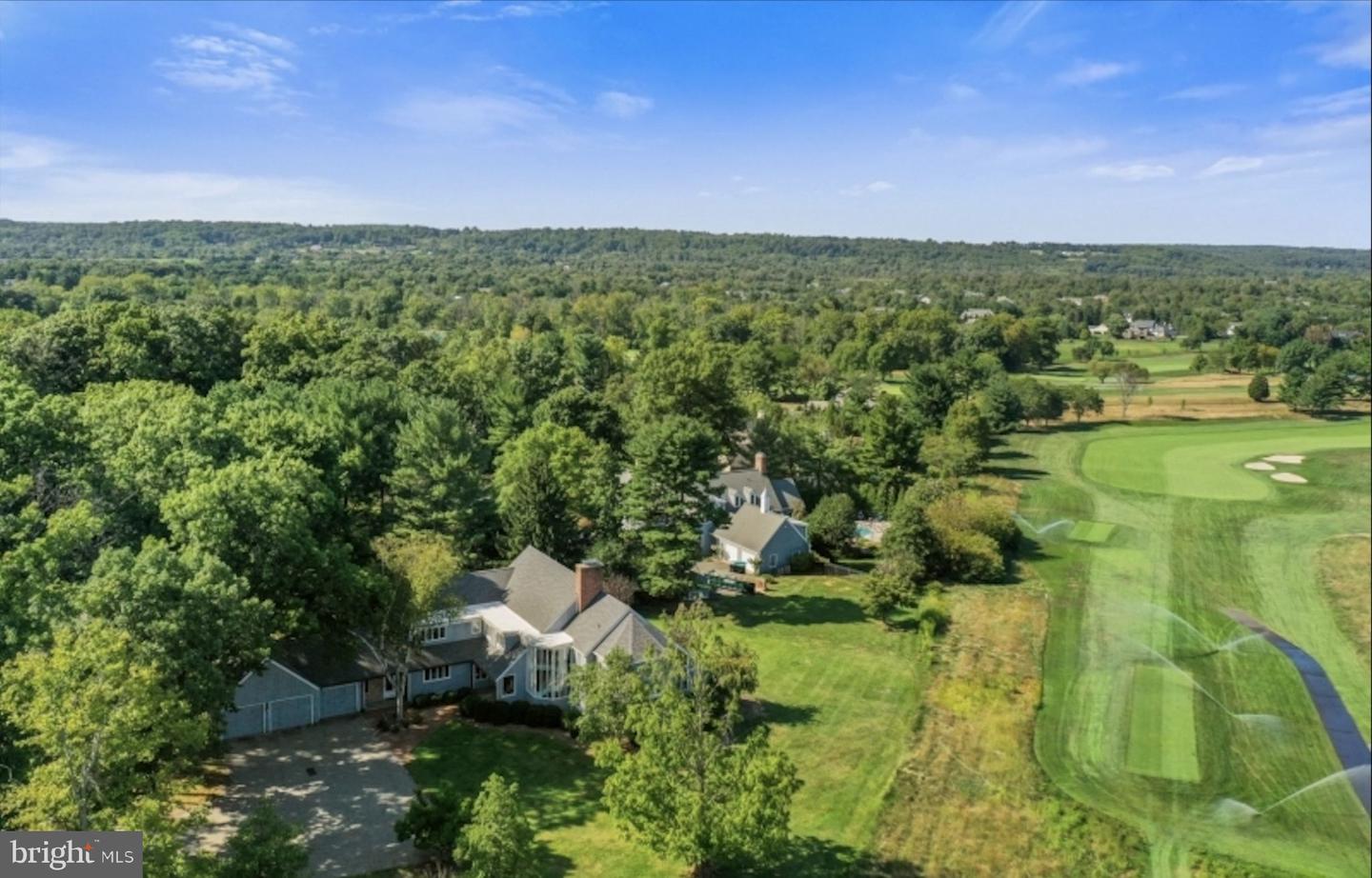 126 Rolling Hill Rd Property Photo 2