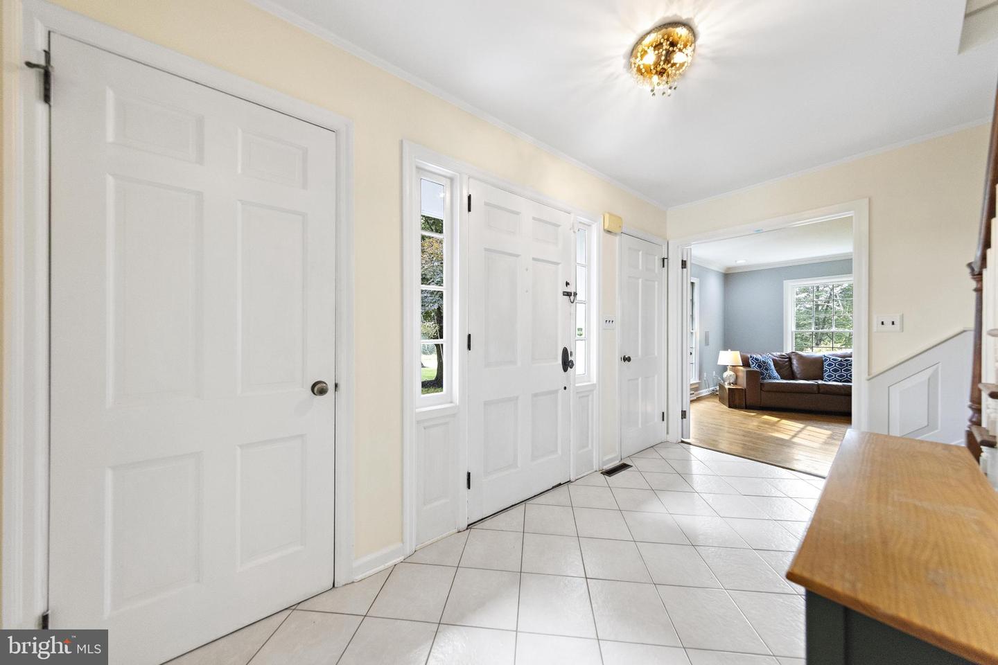 186 Fairview Rd Property Photo 3