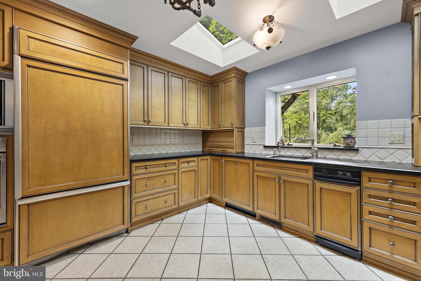 186 Fairview Rd Property Photo 11