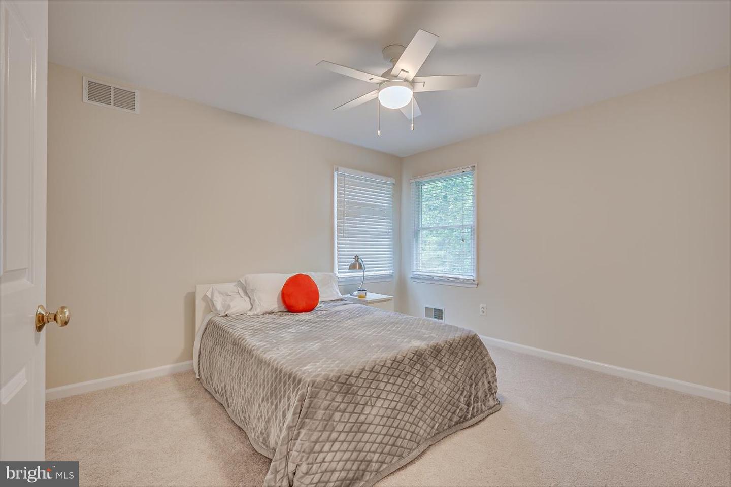 2 Jupiter Hills Ct Property Photo 22