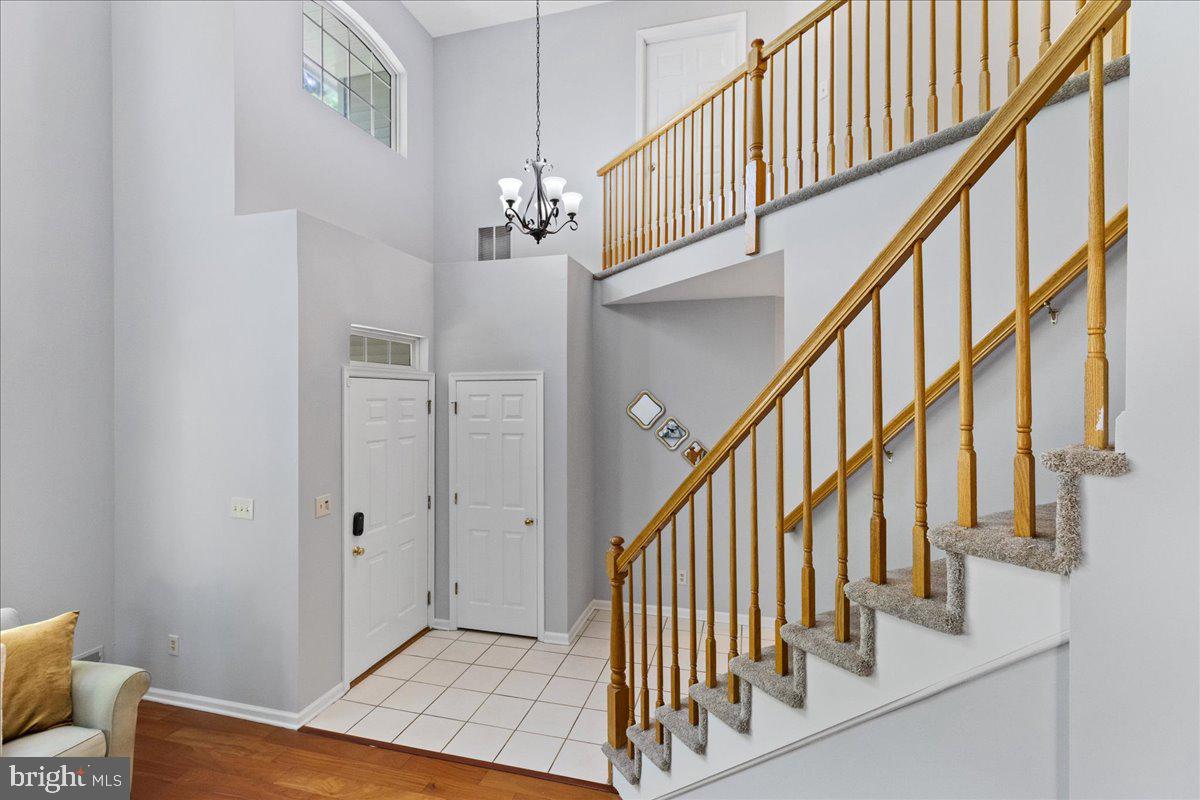 21 Cambridge Ct Property Photo 5