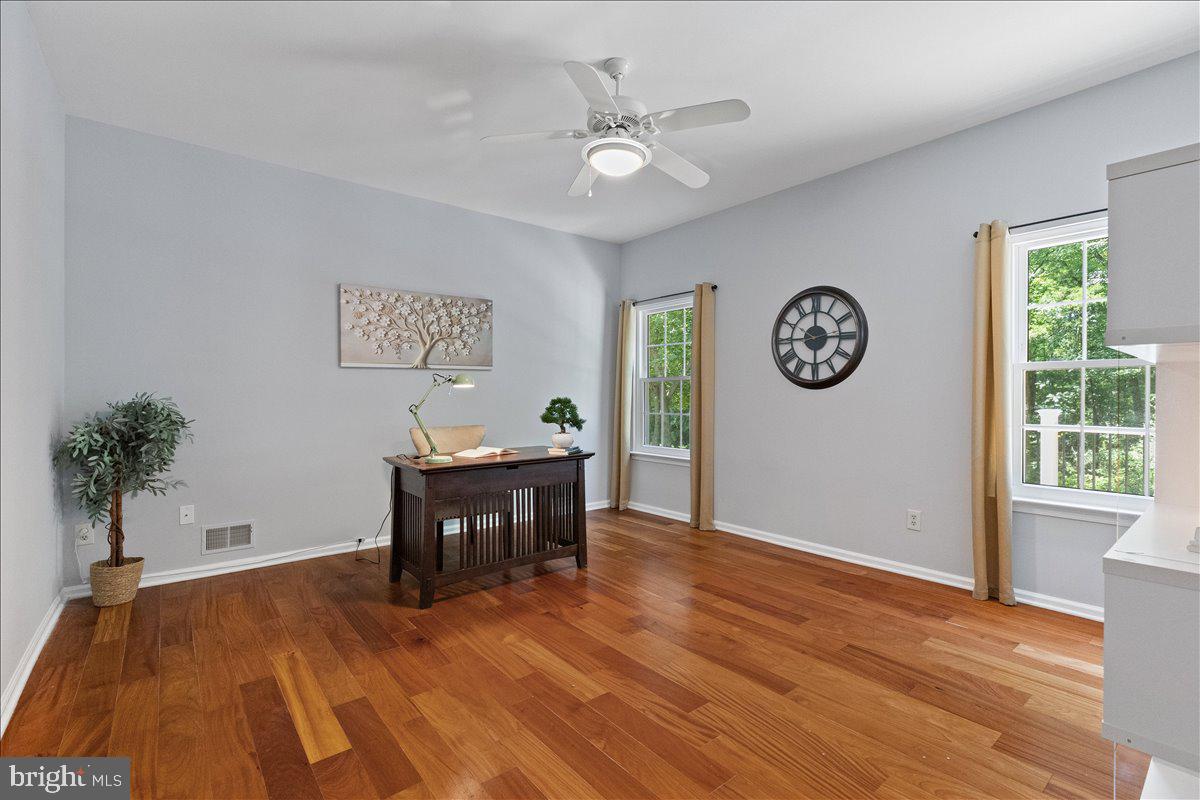 21 Cambridge Ct Property Photo 15