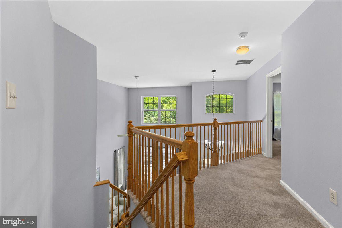21 Cambridge Ct Property Photo 17