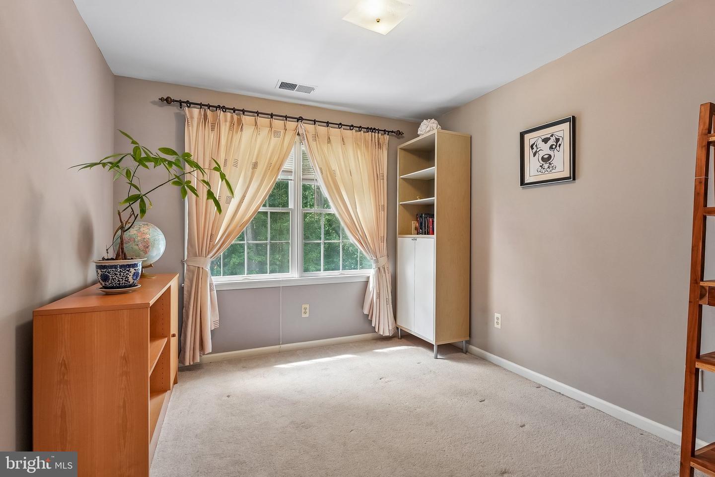 17 Burniston Ct Property Photo 26