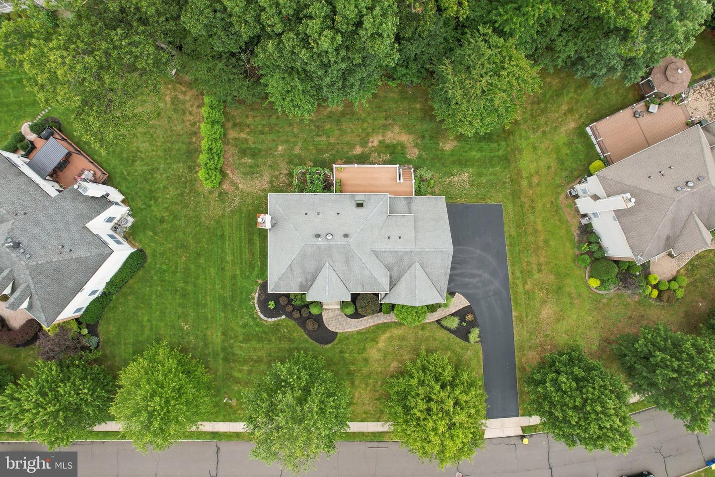 17 Burniston Ct Property Photo 49