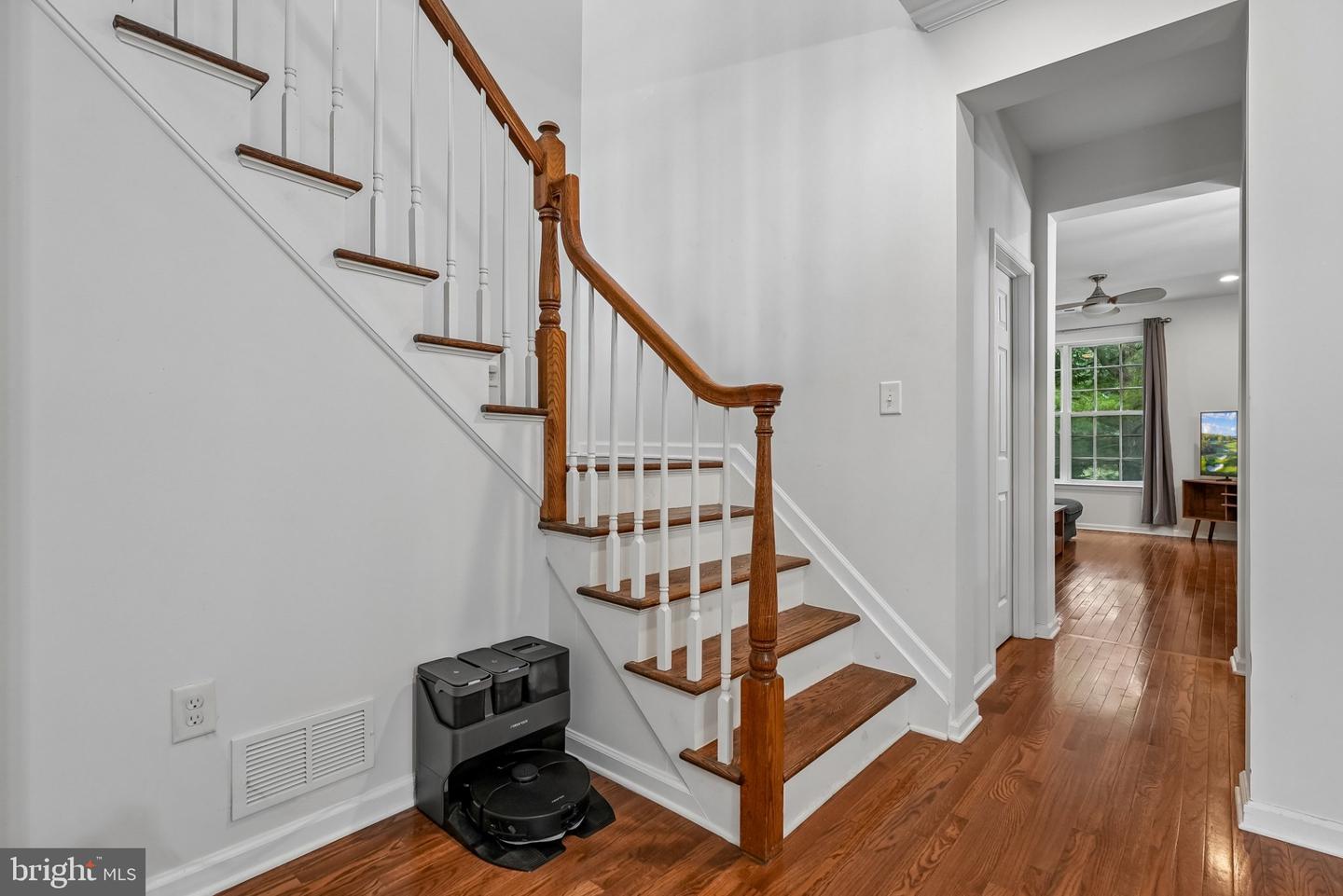 19 Jackson Ave Property Photo 14