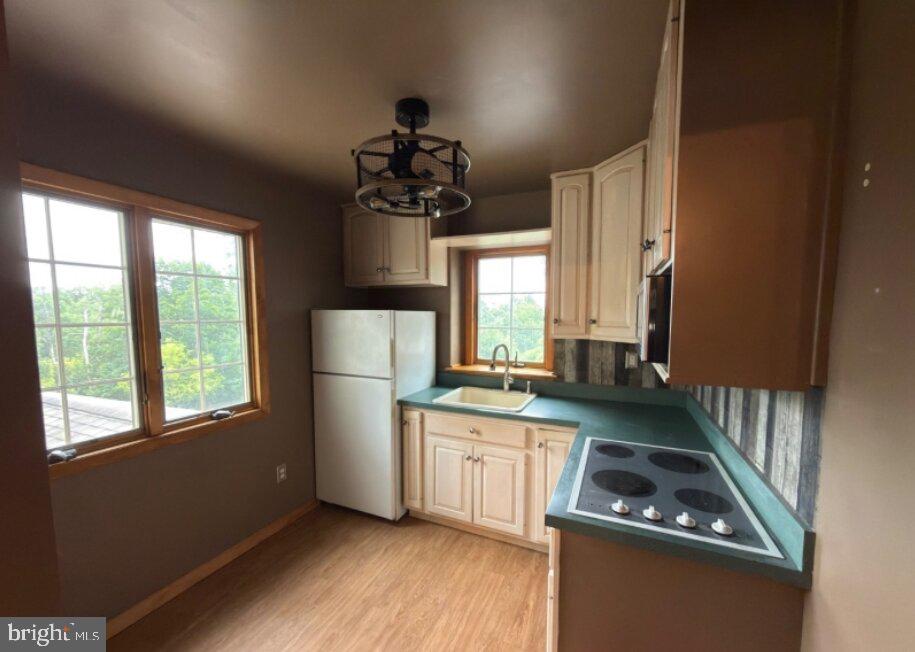 24 Beardslee Rd Property Photo 6