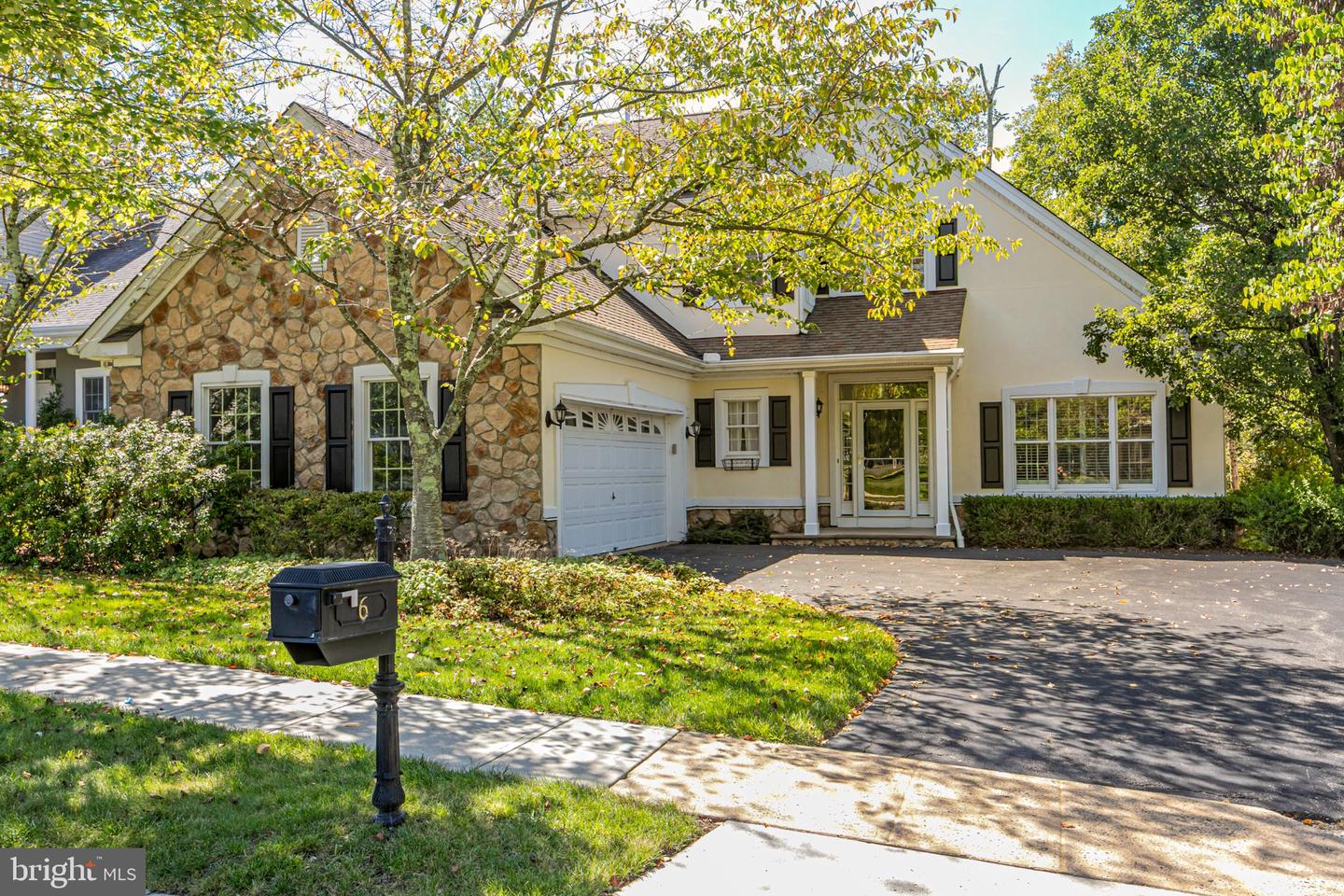 6 Ironwood Rd Property Photo 1
