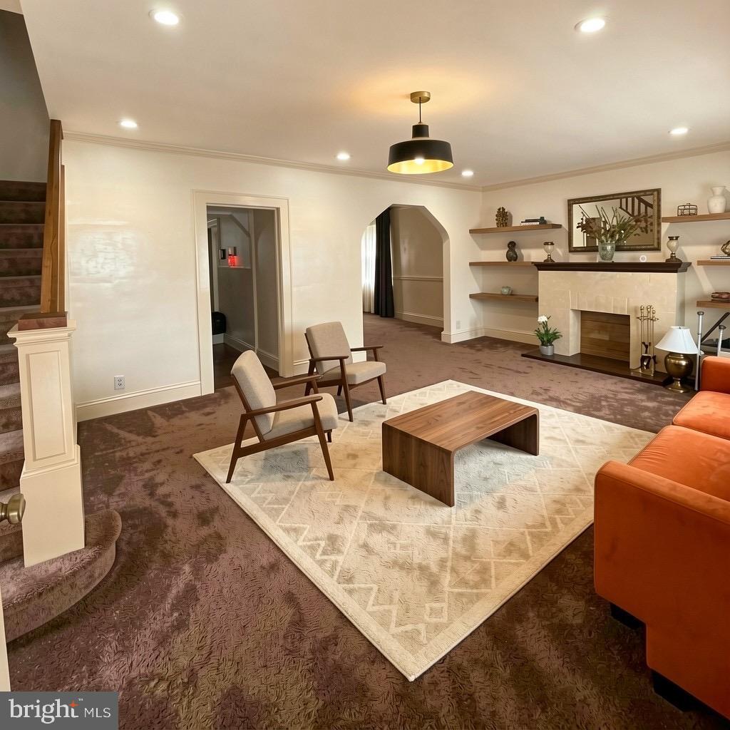 702 Sheridan Ave Property Photo 2