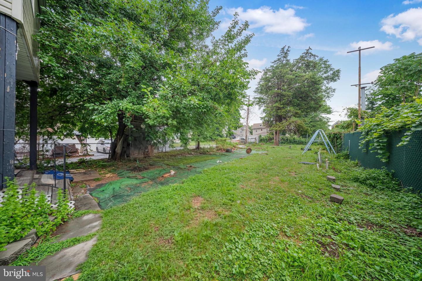 415 Magie Ave Property Photo 3