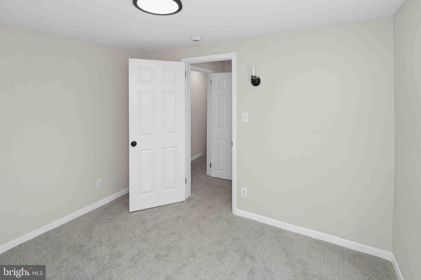 828 Mill St Property Photo 14