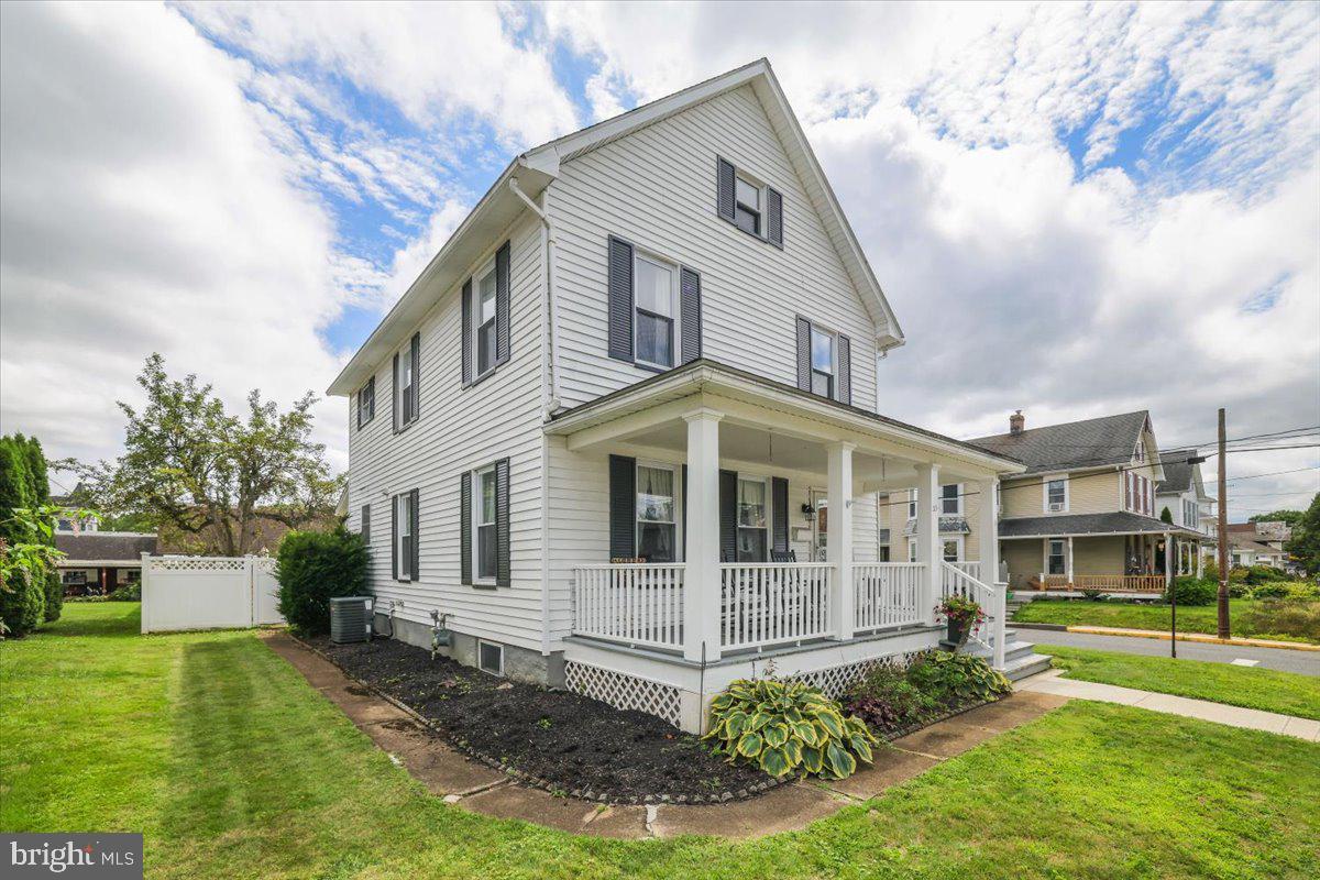 33 State Street Property Photo 5