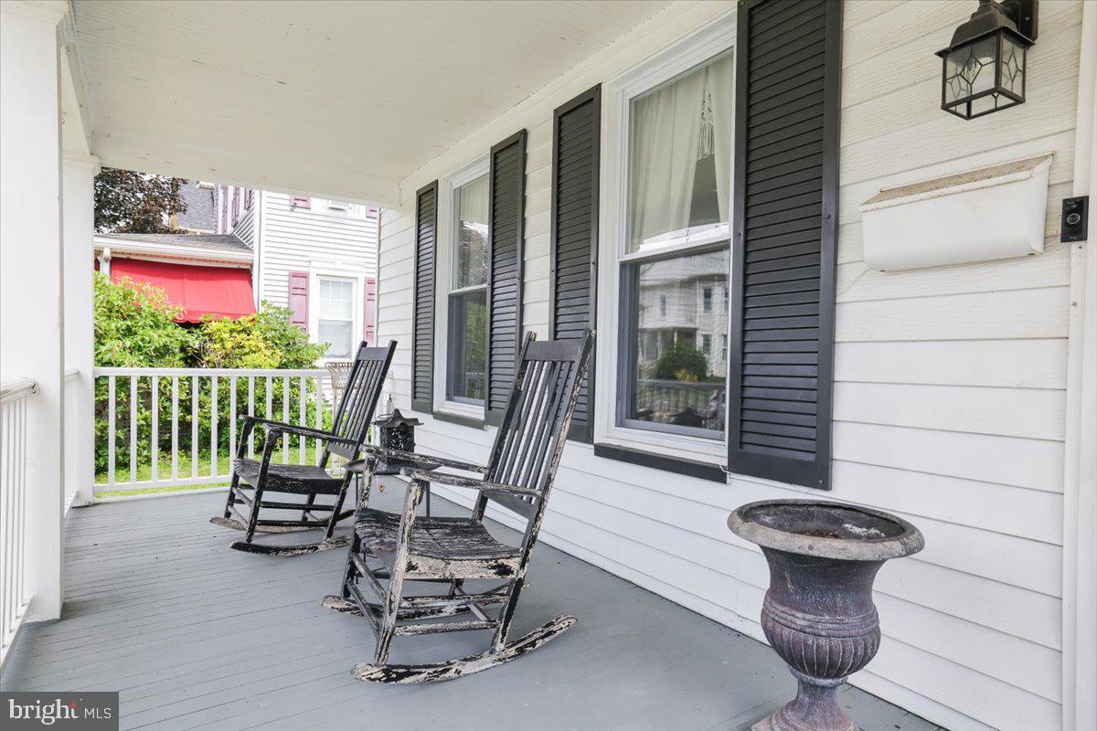 33 State Street Property Photo 6