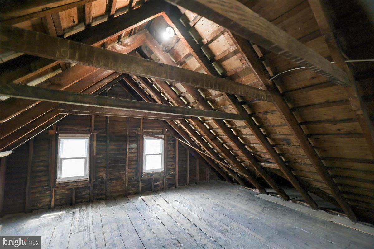 33 State Street Property Photo 41
