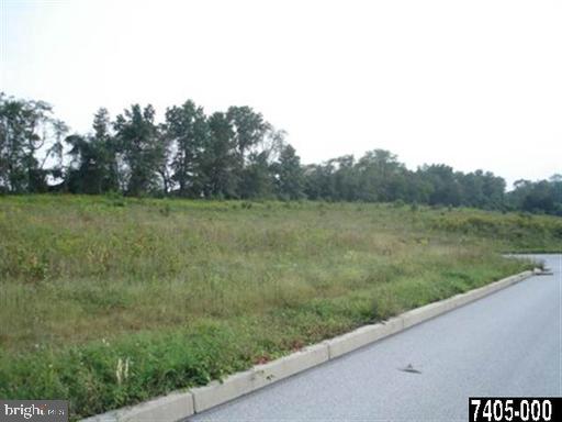 703 York Rd Property Photo 4