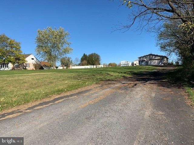 1709 & 1721 York Road Property Photo 3