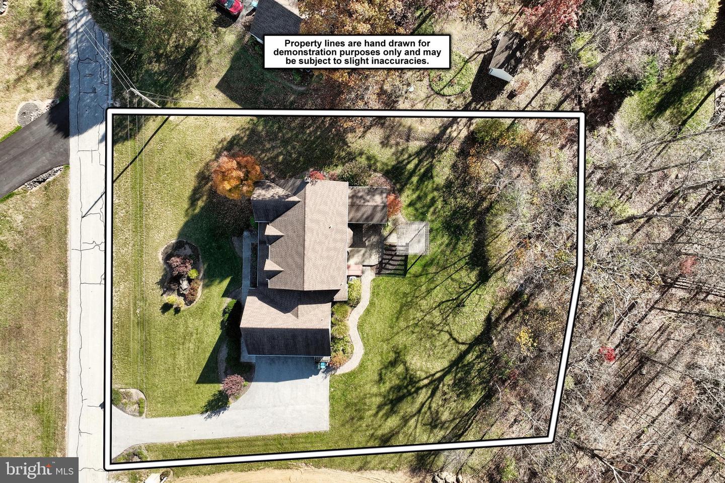 41 Howard Dr Property Photo 6
