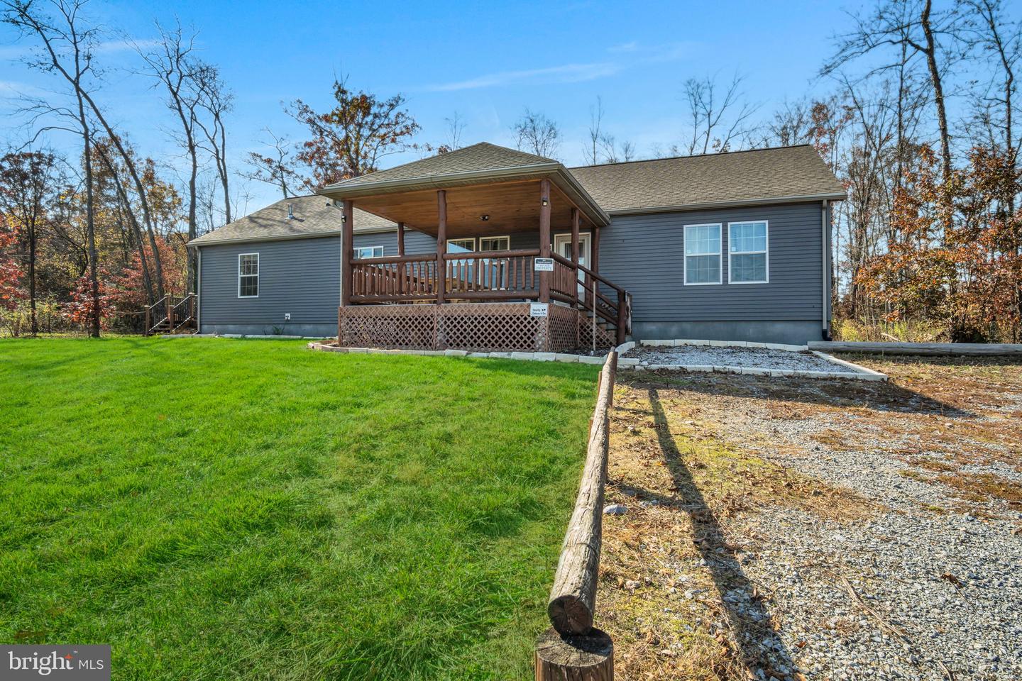 2940 Stoney Point Rd Property Photo 3