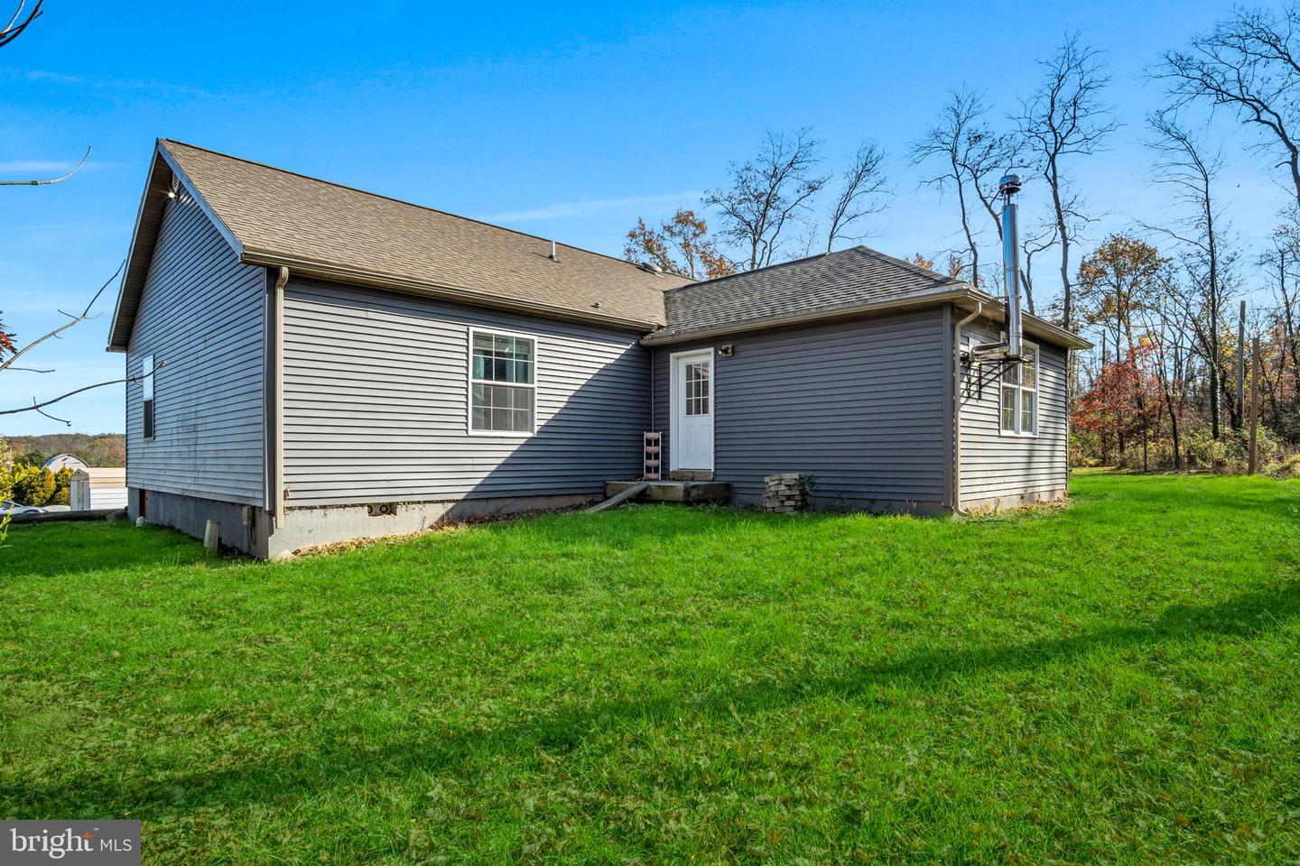 2940 Stoney Point Rd Property Photo 7
