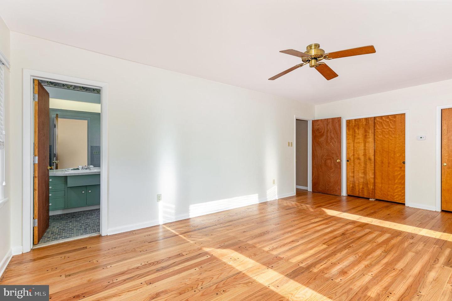 449 Glenwyn Dr Property Photo 17