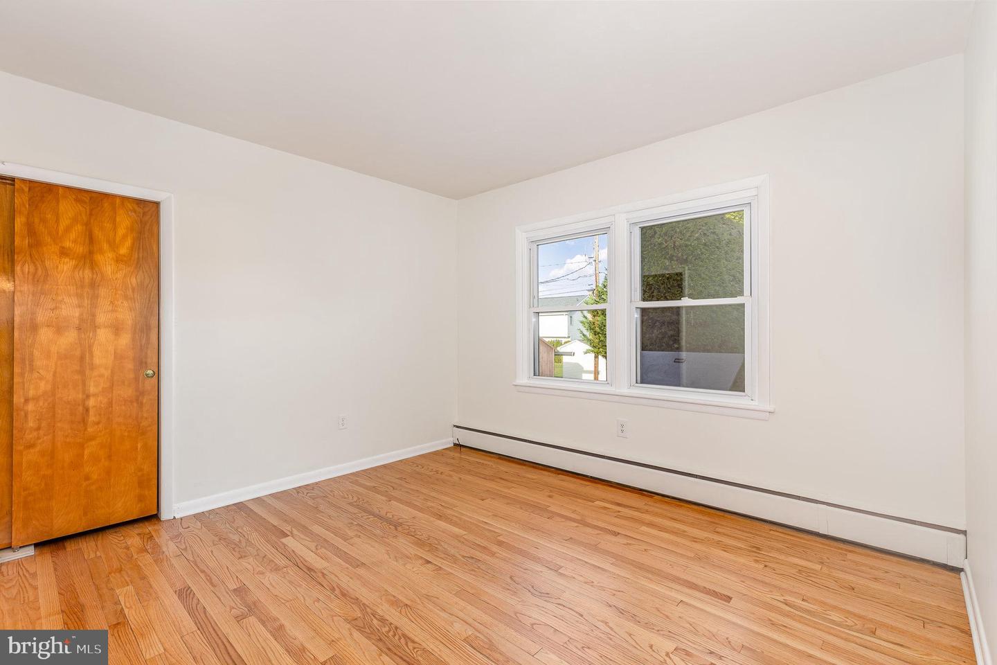 449 Glenwyn Dr Property Photo 21