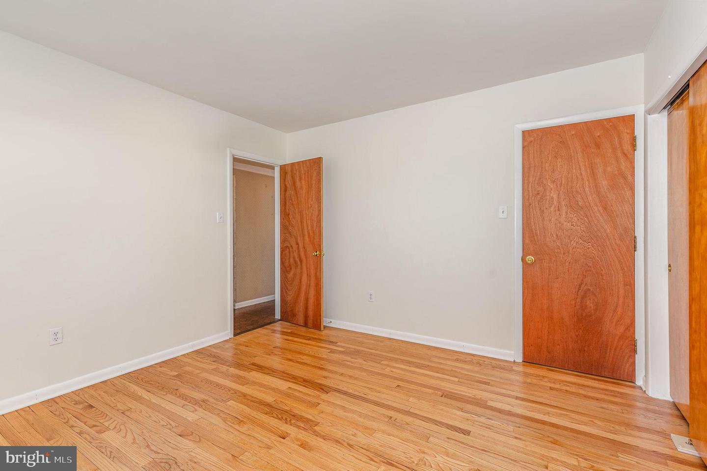 449 Glenwyn Dr Property Photo 22