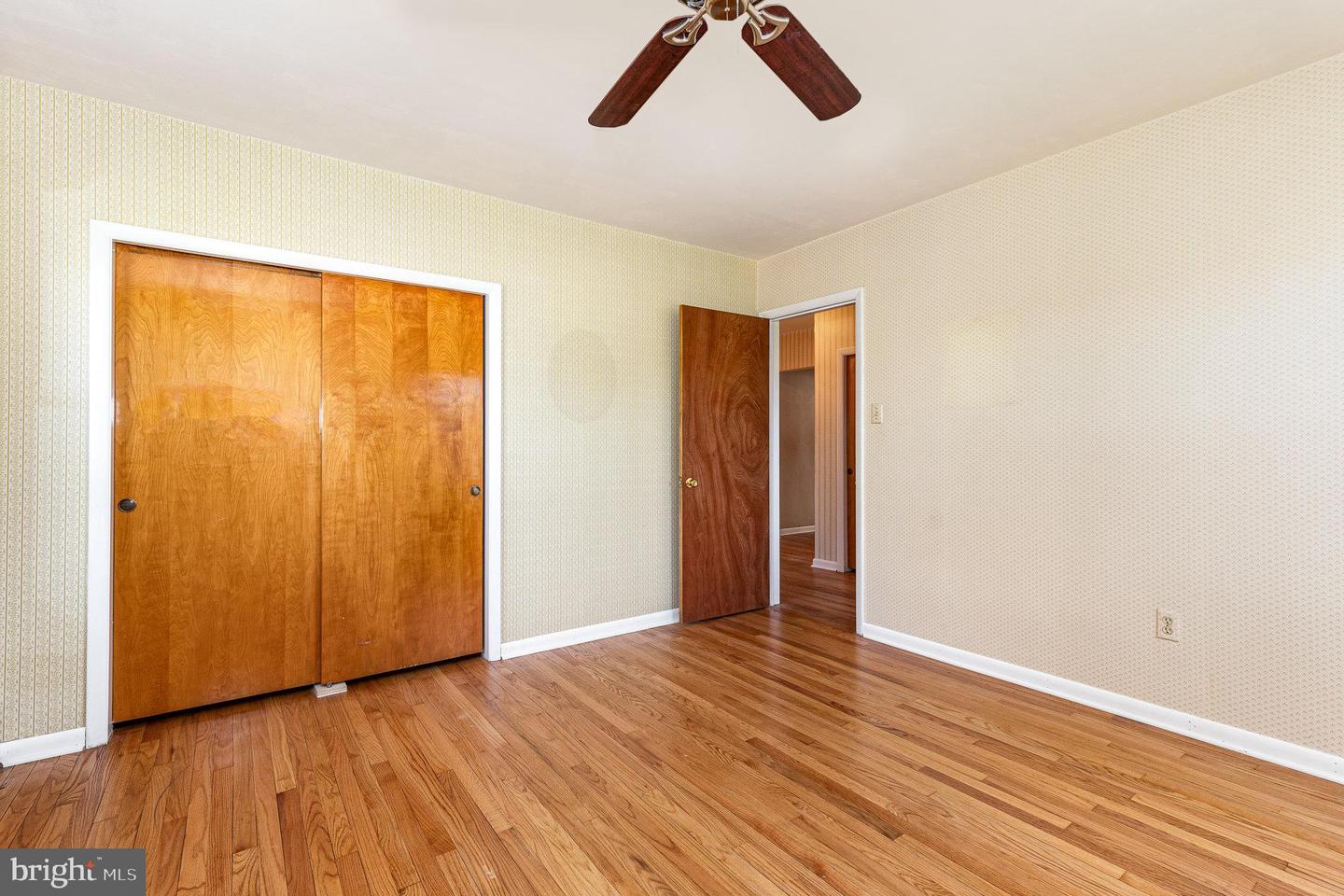 449 Glenwyn Dr Property Photo 24