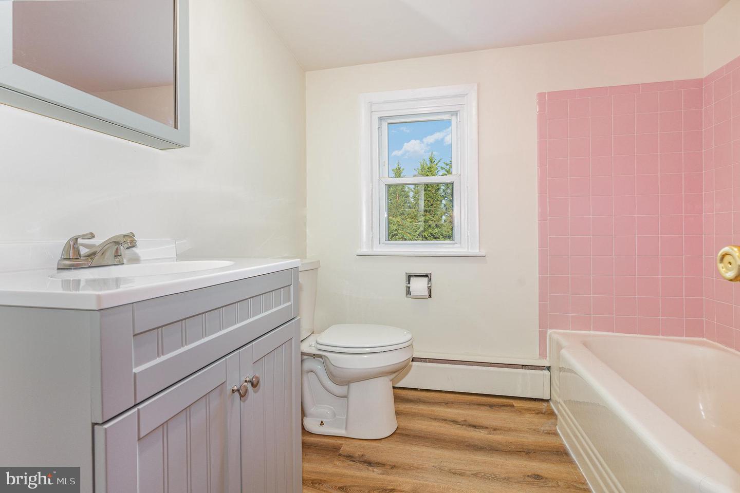 449 Glenwyn Dr Property Photo 30