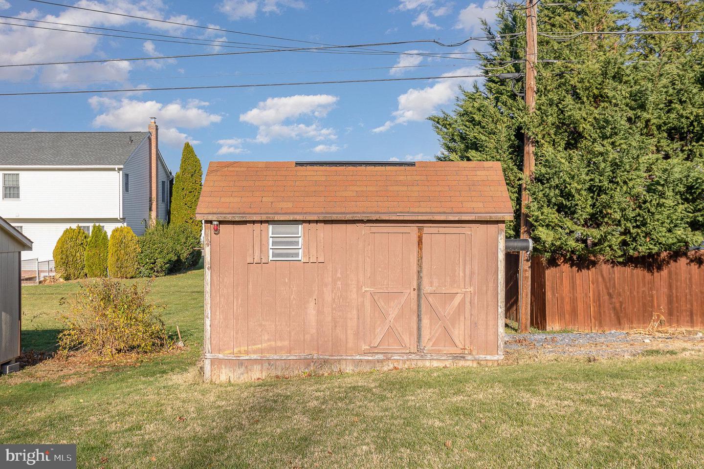 449 Glenwyn Dr Property Photo 40